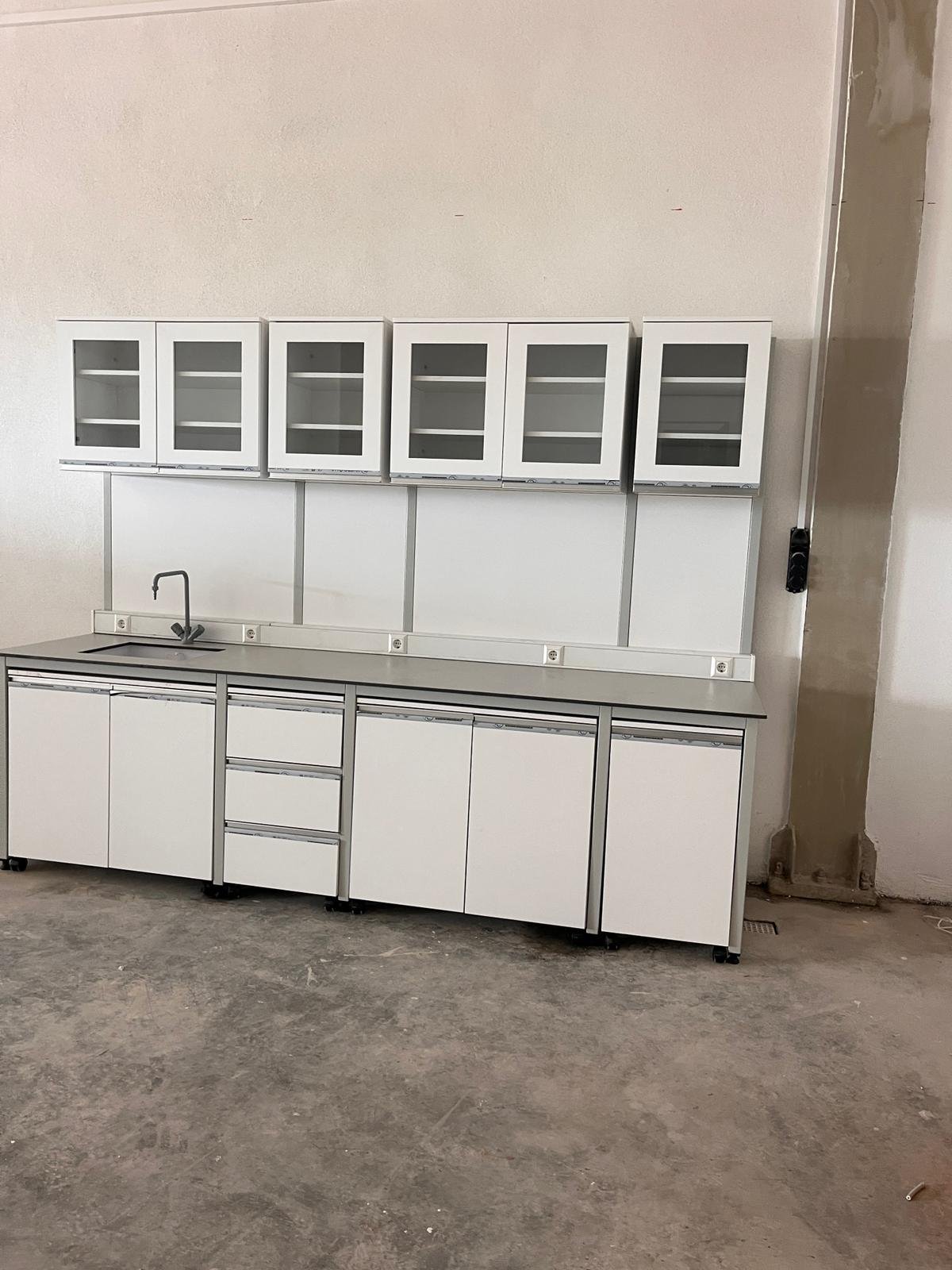Üniversite Kimya Uygulama Laboratuvarı